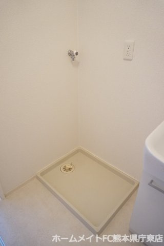 熊本市東区下江津８丁目のアパートの洗面所