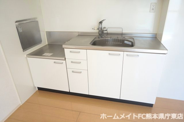 熊本市東区下江津８丁目のアパートのキッチン