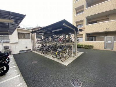 【その他共用部分】 | レイディアント上大岡イーストガーデン | 駐輪場