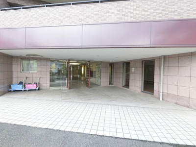 【エントランス】 | ラディエンス金沢文庫弐番館 | 京急本線「金沢文庫」駅徒歩22分。
