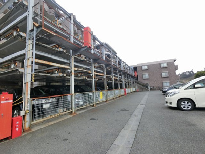 【駐車場】 | ラディエンス金沢文庫弐番館 | 機械式駐車場