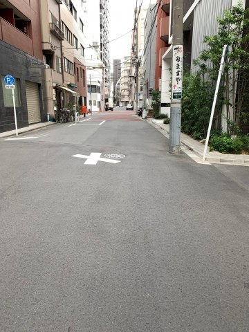 日経タイプビルの周辺