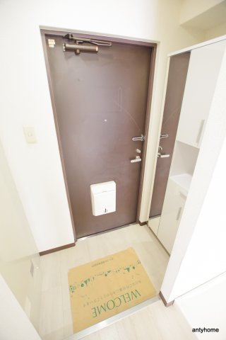 ホルス240の玄関