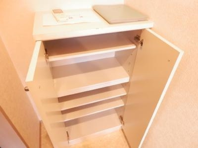 カーサ・デ・古都の設備|シューズＢＯＸ