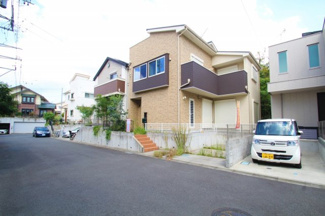【前面道路含む現地写真】 | 前面道路含む現地写真です