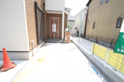 【駐車場】 | 海老名市大谷南2丁目　2号棟　新築戸建　全5棟【仲介手数料無料】 | ２台駐車可能
