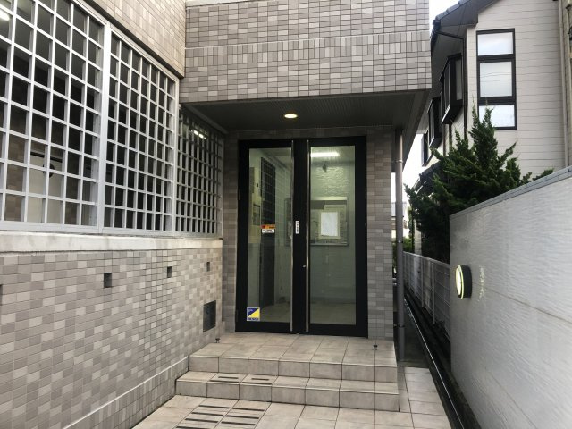 ソアレとこなめのエントランス