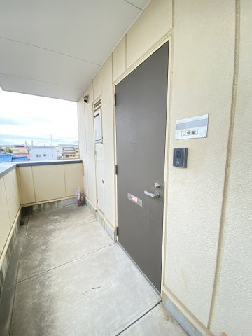 コーポ論地　No.2の玄関