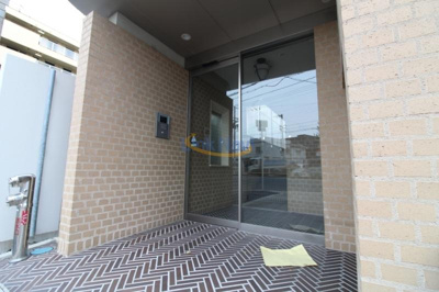 【エントランス】 | フェビエンローズ