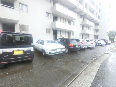 【駐車場】 | 三ッ沢住宅B棟 | 駐車場