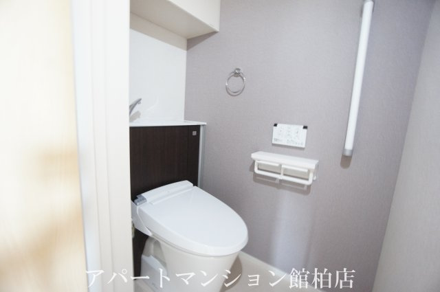 コリーナ　デュオのトイレ|同施工会社、同型タイプです