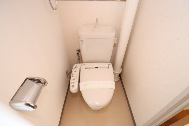 TERRACE Iのトイレ|コンパクトで使いやすいトイレです
※反転の場合あり