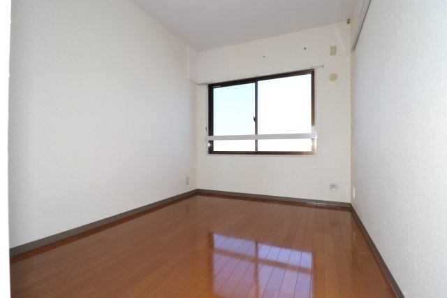 TERRACE Iの洋室|きれいな洋室です
※反転の場合あり