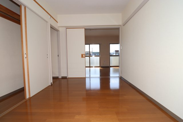 TERRACE Iの洋室|コンパクトで使いやすい洋室です
※反転の場合あり