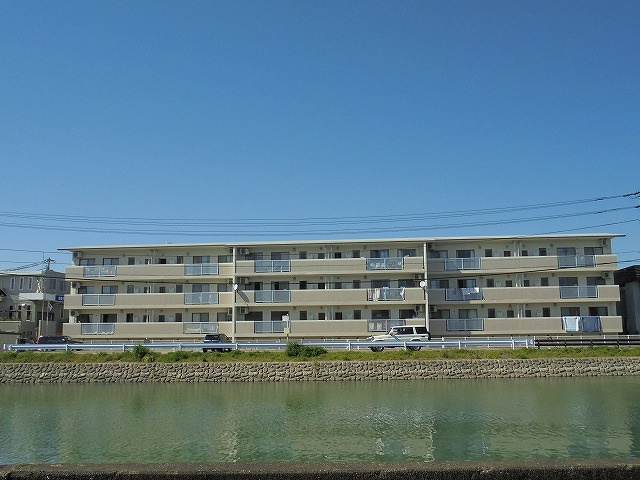 TERRACE I