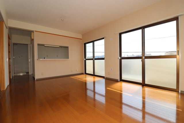 TERRACE Iの居間・リビング|使いやすいリビングです
※反転の場合あり