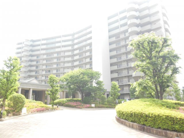 コート和泉府中カリヨン2番館の外観|落ち着いた雰囲気の外観です