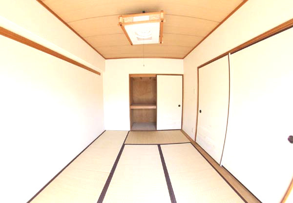 和泉市伏屋町２丁目の賃貸マンションの収納|大きなスペースがあり、収納には困りません