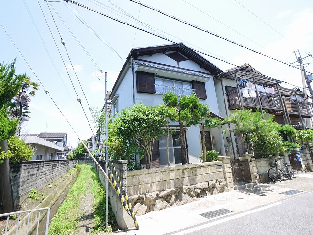 小泉町貸家（602-60）の外観|外観も気になるポイント