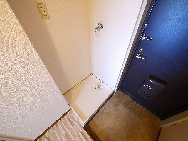 シャトー東九条の設備|嬉しい室内洗濯機置き場がございます。