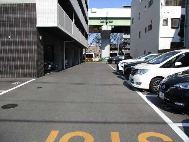 S-FORT鶴舞reale　(旧GRANDUKE鶴舞reale)の駐車場|S-FORT鶴舞reale　(旧GRANDUKE鶴舞reale)