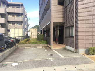 【駐車場】 | ライジングパレス