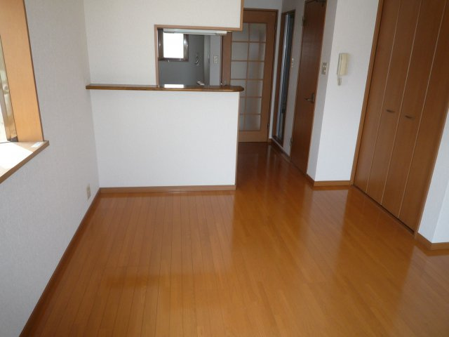 メゾン吉田【キャッシュバック対象物件】の居間・リビング