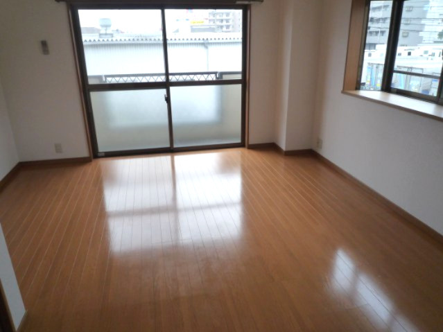 メゾン吉田【キャッシュバック対象物件】の洋室