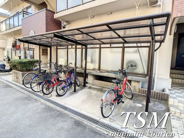 カーサ南中振のその他共用部分|敷地内駐輪場
