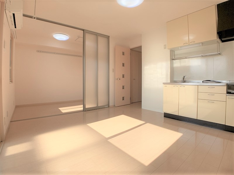 メゾンドテポーレの居間・リビング