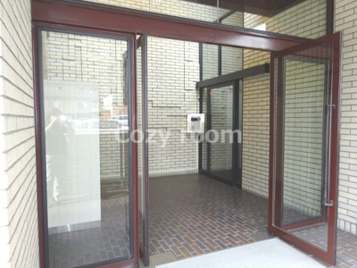 【エントランス】 | ハイツ吉祥 | ゆとりのあるエントランスです