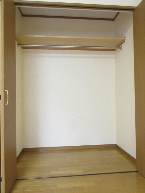 リバーハイツの収納