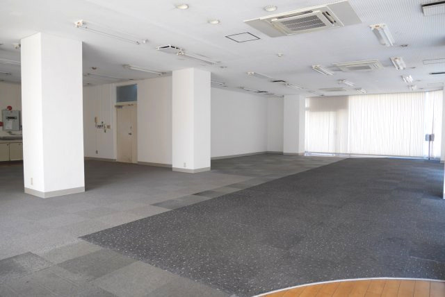 城南ビルの内装