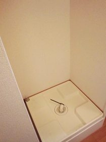 【設備】 | 蒔田 | 洗濯機置場