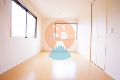 【その他】 | セジュール沼田 | 洋室8帖です
