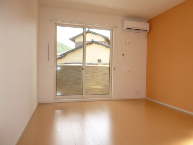 プリムローズうえまつⅡの洋室