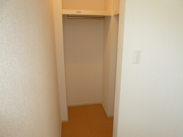 プリムローズうえまつⅡの収納|ウォークインクローゼット