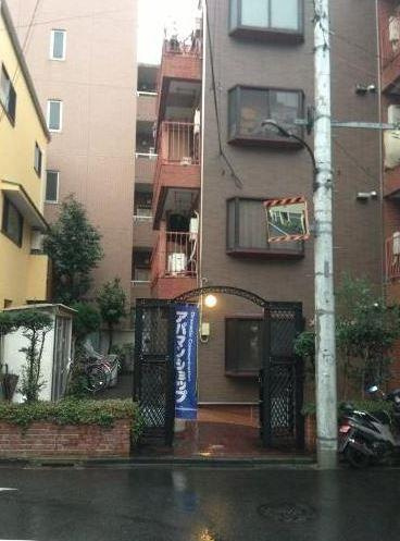 メゾン・ド・モナークのエントランス|メゾン・ド・モナーク