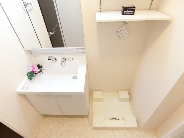 レフィナードの洗面所