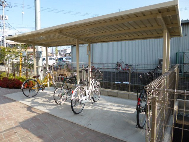 倉敷市西岡のアパートのその他共用部分|自転車置き場