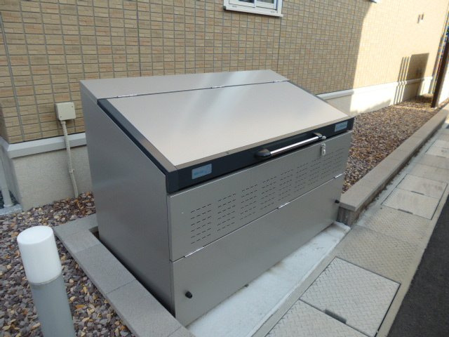 倉敷市西岡のアパートのその他共用部分|敷地内専用ごみステーション