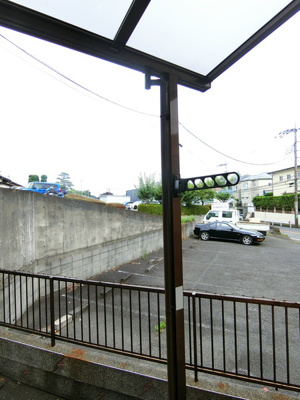【展望】 | ニューSⅠ | ウッドデッキからの眺望です♪目の前は駐車場になっていて視界を遮る建物がありません☆