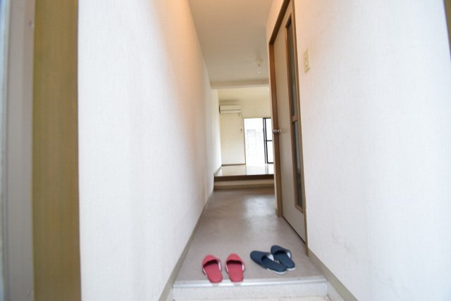 メゾン西船の玄関