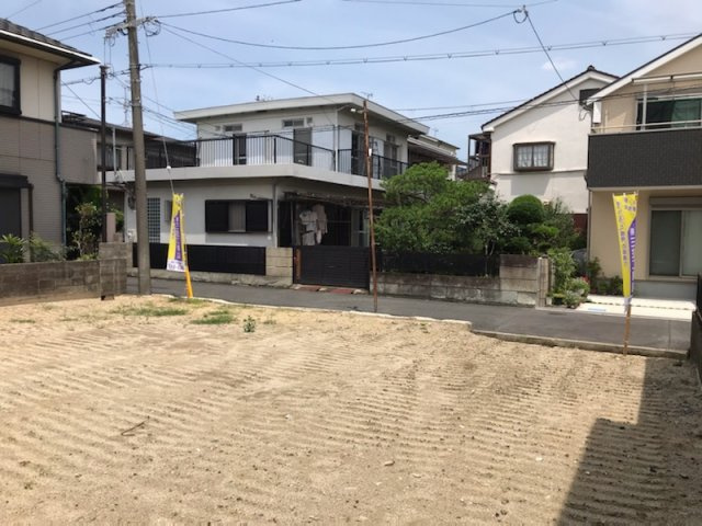 グラッド・タウン北楠の里町の前面道路含む現地写真|■閑静な住宅街で交通量も少ないです♪♪