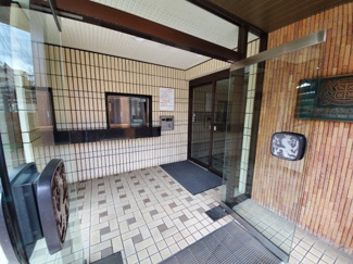 【エントランス】