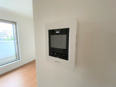 【設備】 | パインコート | ★TVモニター付きインターホン★