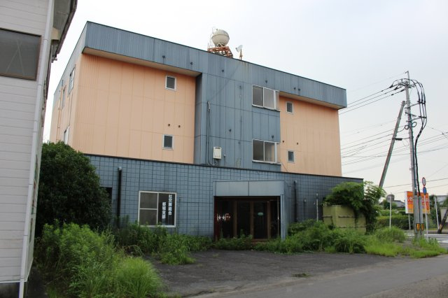 都城市宮丸町のビルの外観