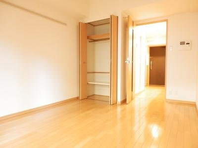 プレサンス京都四条烏丸クロスの子供部屋|洋室