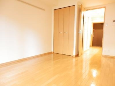 プレサンス京都四条烏丸クロスの洋室|洋室