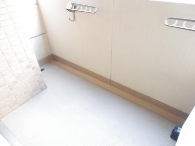プレサンス京都四条烏丸クロスのバルコニー